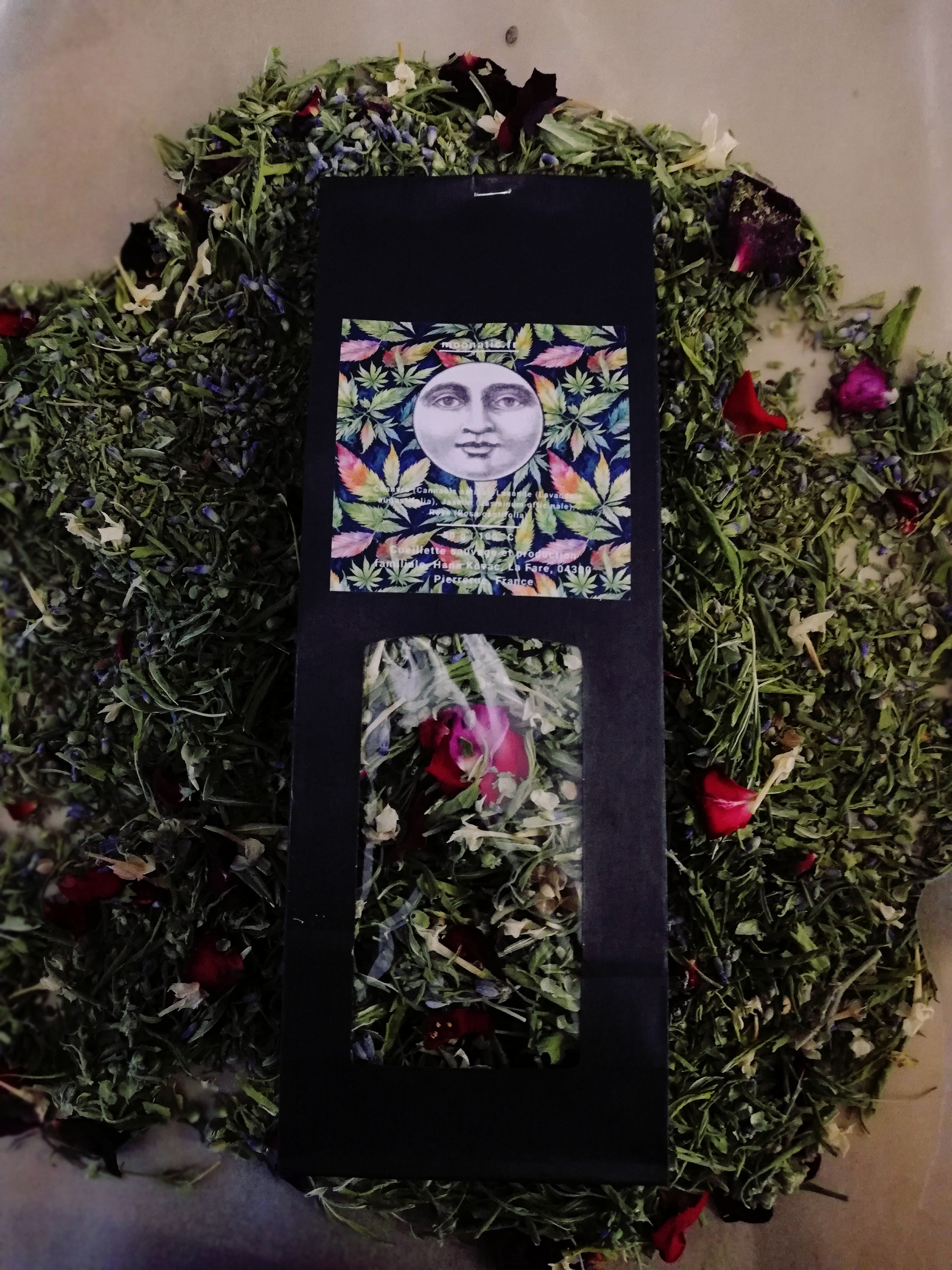 Hemp/lavender, rose and jasmin tea/ Tisane de chanvre/lavande, rose et jasmin