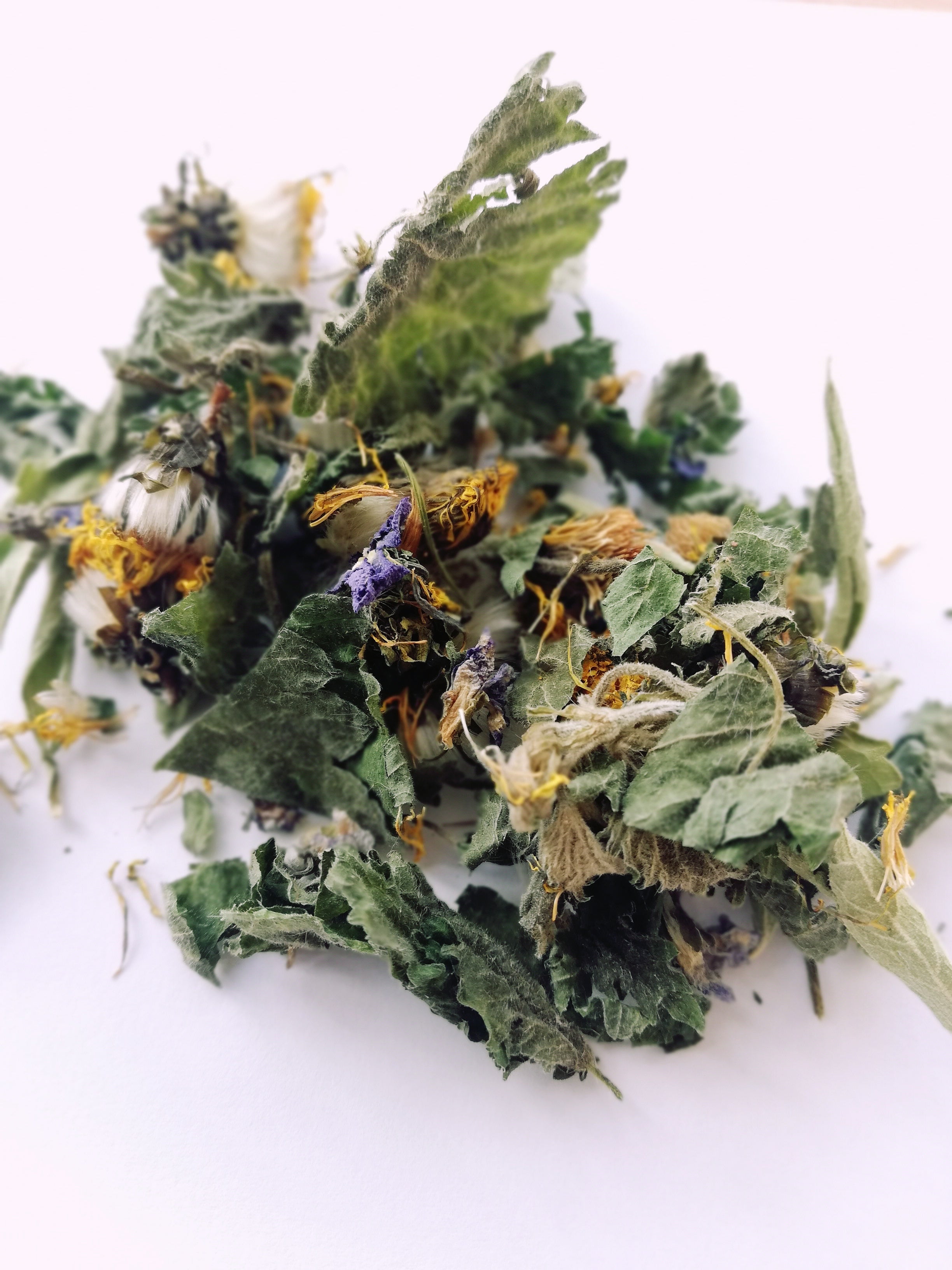 Pink Moon Herbal Blend/Lune Rose tisane