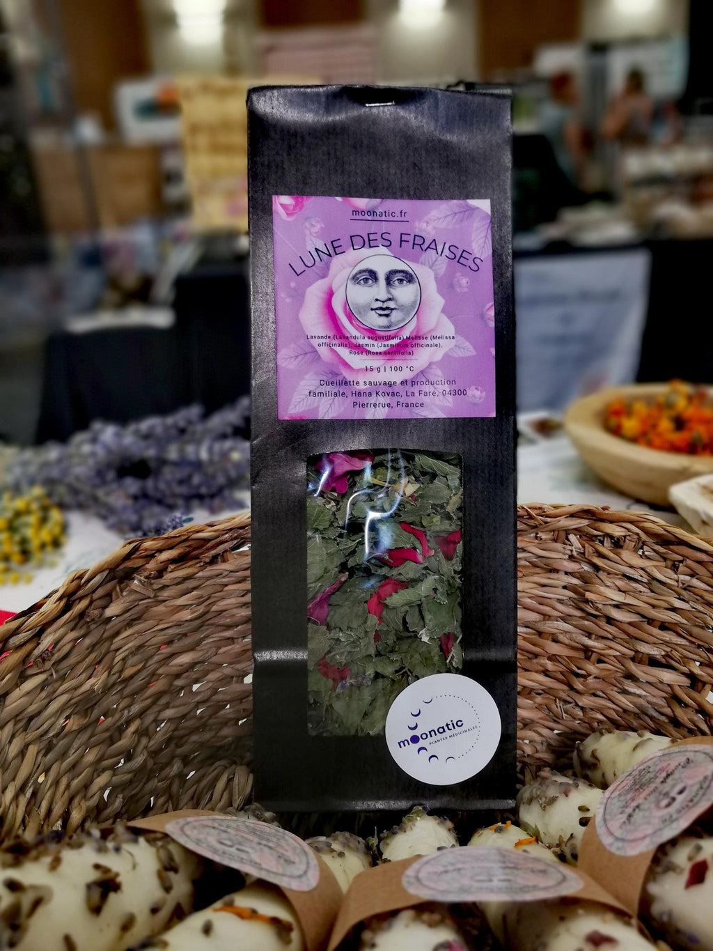Full Strawberry Moon herbal blend/Lune des Fraises tisane